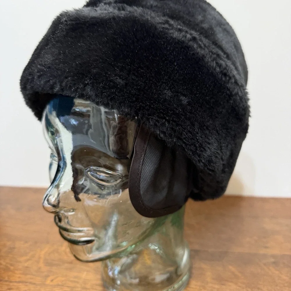 Amalgamated Clothing & Textile Union Made In USA Faux Fur Hat Women's Large